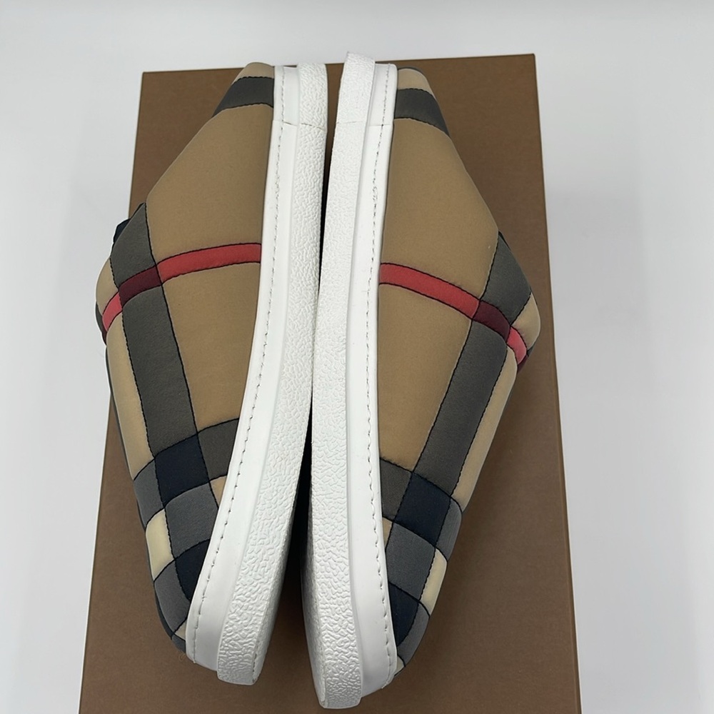 Burberry archive beige size 39 brand new inbox slip on - Picture 5 of 14
